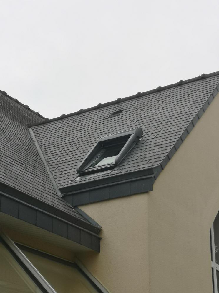 Création d’un VELUX au Rheu près de Rennes.